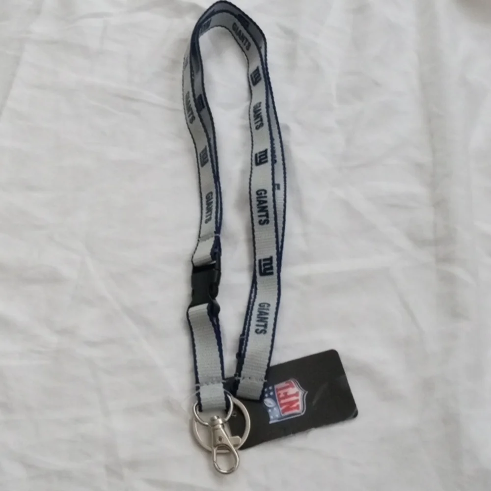 NY Giants UltraTech Lanyard Keychain Badge Ticket ID Holder Car House Keys NWT